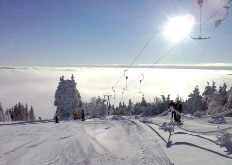 Skilift zum Fichtelberg im Kurort Oberwiesenthal